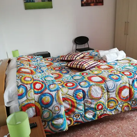 Venice Park House Гостьовий будинок 2*